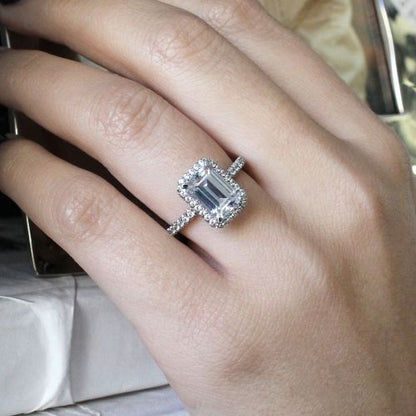 18K White Gold Emerald Cut Diamond Engagement Ring (Setting Only)