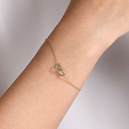 14K Yellow Gold Chain Bracelet with Entwined Hearts